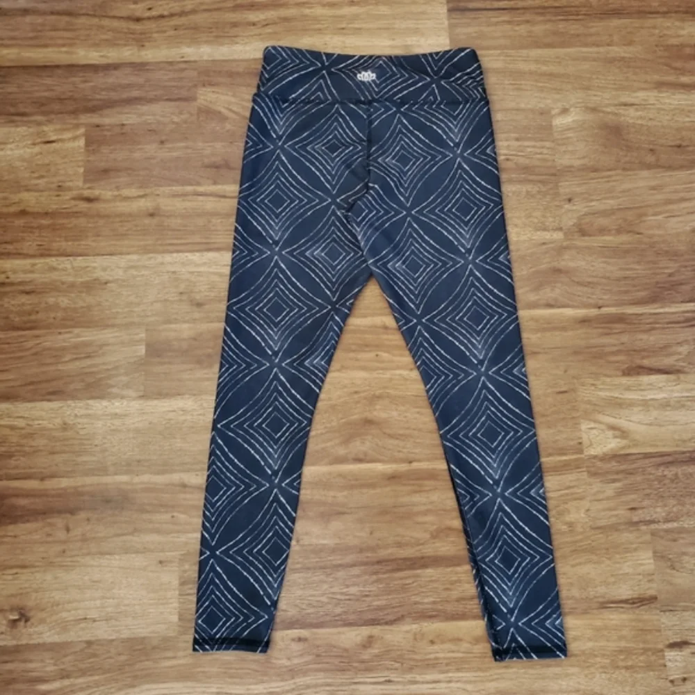 Maurices Leggings Size Small inMotion